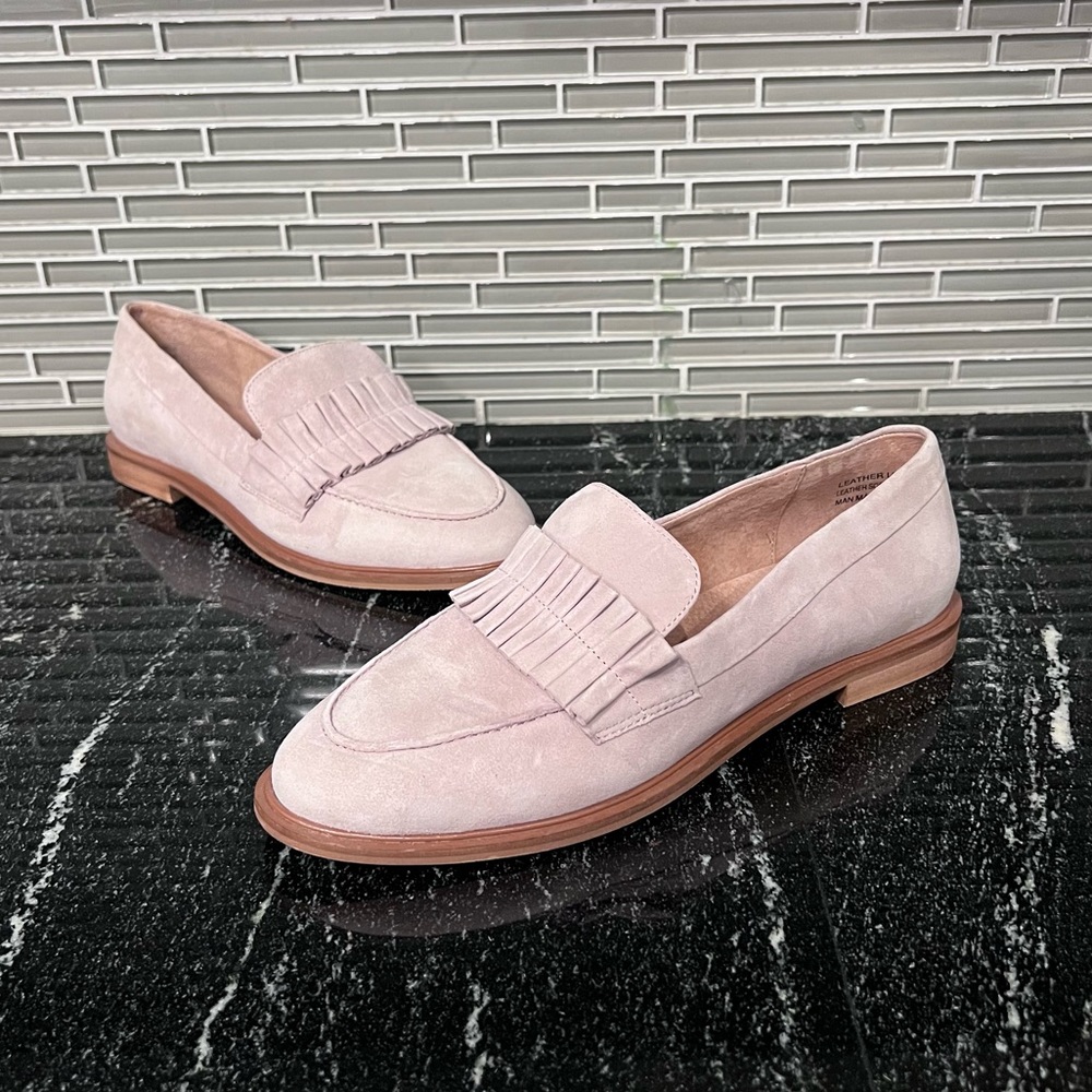 Seychelles Women's Powerful Taupe Loafer Size 9